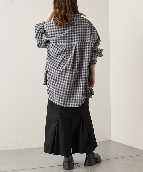 Chico（チコ）の「チェックブロッキングシャツ（シャツ/ブラウス・レディース・ブラック/ベージュ/ネイビー/ブラウン・FREE）」の18枚目の写真