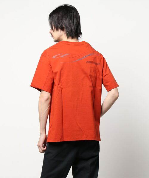A DEGREE FAHRENHEIT（エーディグリーファーレンハイ）の「【ユニセックスアイテム】2LUX/adf刺繍 オーバーサイズT（Tシャツ/カットソー・メンズ・ホワイト/ブラック/オレンジ・SMALL/MEDIUM/LARGE/FREE）」の13枚目の写真