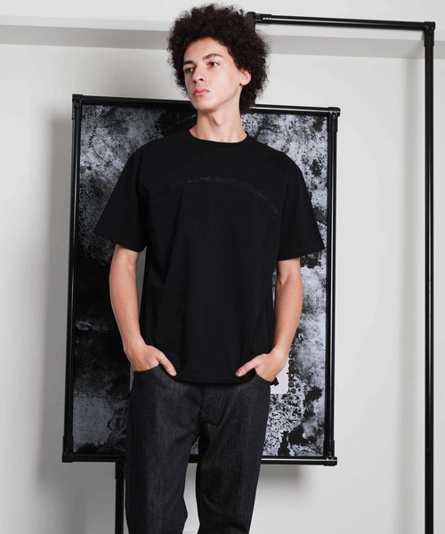 A DEGREE FAHRENHEIT（エーディグリーファーレンハイ）の「【ユニセックスアイテム】2LUX/adf刺繍 オーバーサイズT（Tシャツ/カットソー・メンズ・ホワイト/ブラック/オレンジ・SMALL/MEDIUM/LARGE/FREE）」の2枚目の写真