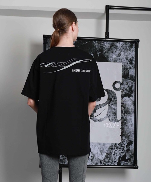 A DEGREE FAHRENHEIT（エーディグリーファーレンハイ）の「【ユニセックスアイテム】2LUX/adf刺繍 オーバーサイズT（Tシャツ/カットソー・メンズ・ホワイト/ブラック/オレンジ・SMALL/MEDIUM/LARGE/FREE）」の5枚目の写真