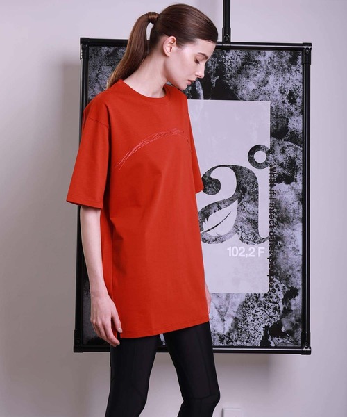 A DEGREE FAHRENHEIT（エーディグリーファーレンハイ）の「【ユニセックスアイテム】2LUX/adf刺繍 オーバーサイズT（Tシャツ/カットソー・メンズ・ホワイト/ブラック/オレンジ・SMALL/MEDIUM/LARGE/FREE）」の8枚目の写真