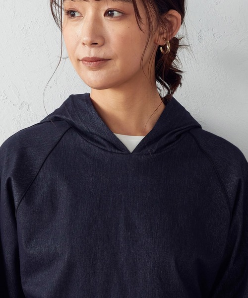 COMME CA ISM(コムサイズム)の「【一部店舗限定】ゆったりパーカー(パーカー・レディース・ブラック/ネイビー・MEDIUM/LARGE)」の10枚目の写真