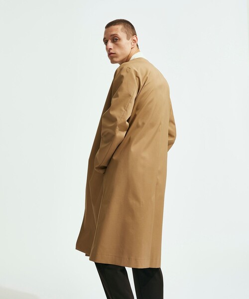 UNITED TOKYO（ユナイテッドトウキョウ）の「コットンポリエステルボンディンクノーカラーコート（ノーカラーコート・メンズ・アイボリー/ブラック・1/2/3）」の18枚目の写真