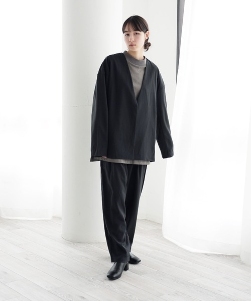 Air Tokyo(エアートウキョー)の「【セットアップ】ノーカラー ジャケット & タック ルーズパンツ(セットアップ・メンズ・チャコールグレー/ブルーグレー・MEDIUM/LARGE)」の5枚目の写真