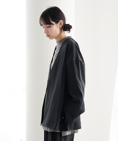 Air Tokyo(エアートウキョー)の「【セットアップ】ノーカラー ジャケット & タック ルーズパンツ(セットアップ・メンズ・チャコールグレー/ブルーグレー・MEDIUM/LARGE)」の9枚目の写真