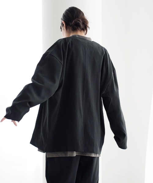 Air Tokyo(エアートウキョー)の「【セットアップ】ノーカラー ジャケット & タック ルーズパンツ(セットアップ・メンズ・チャコールグレー/ブルーグレー・MEDIUM/LARGE)」の10枚目の写真