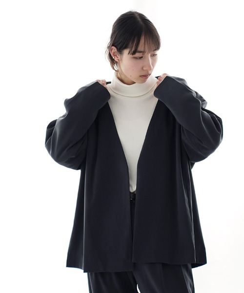 Air Tokyo(エアートウキョー)の「【セットアップ】ノーカラー ジャケット & タック ルーズパンツ(セットアップ・メンズ・チャコールグレー/ブルーグレー・MEDIUM/LARGE)」の22枚目の写真