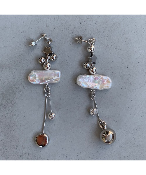 tone(トーン)の「【-lensa-】バロックパールのアシメピアス(MA)(ピアス(両耳用)・レディース・シルバー・FREE)」の9枚目の写真