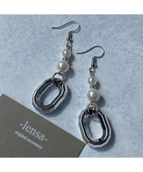 tone(トーン)の「【-lensa-】ゆらゆらチェーンのカジュアルピアス ver.3(MA)(ピアス(両耳用)・レディース・その他・FREE)」の1枚目の写真