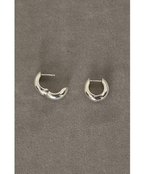 新品　RIM.ARK Earring SCENE:6 ゴールド フープピアス RIM.ARK（リムアーク）の「Earring SCENE:9（ピアス（両耳用