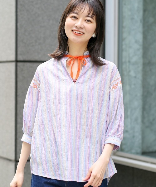 チチカカ(チチカカ)の「カラーストライプ刺繍シャツ(シャツ/ブラウス・レディース・ベージュ/ピンク・FREE)」の7枚目の写真