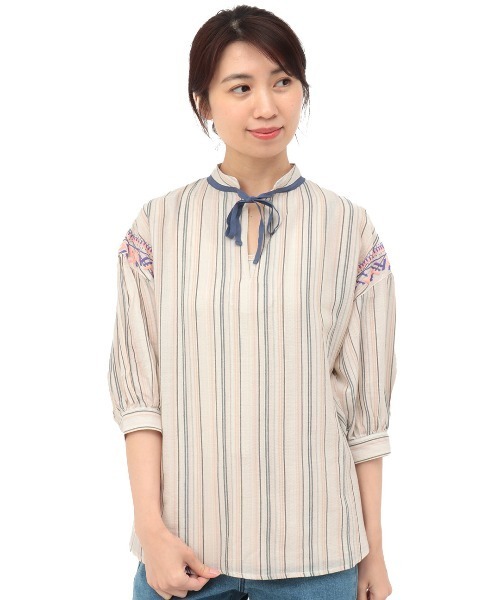 チチカカ(チチカカ)の「カラーストライプ刺繍シャツ(シャツ/ブラウス・レディース・ベージュ/ピンク・FREE)」の11枚目の写真