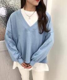 深Vネックスウェットトップス