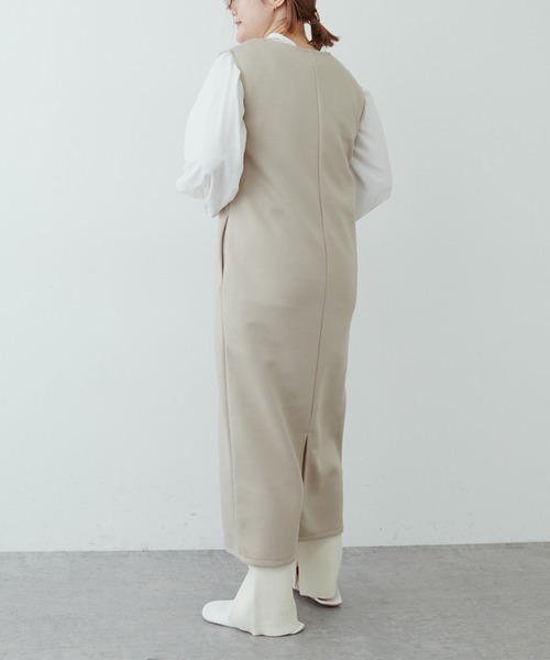 PUAL CE CIN(ピュアルセシン)の「【WEB限定】カットポンチVネックワンピース(ワンピース・レディース・ブラック/アイボリー/グレイッシュベージュ・FREE)」の9枚目の写真