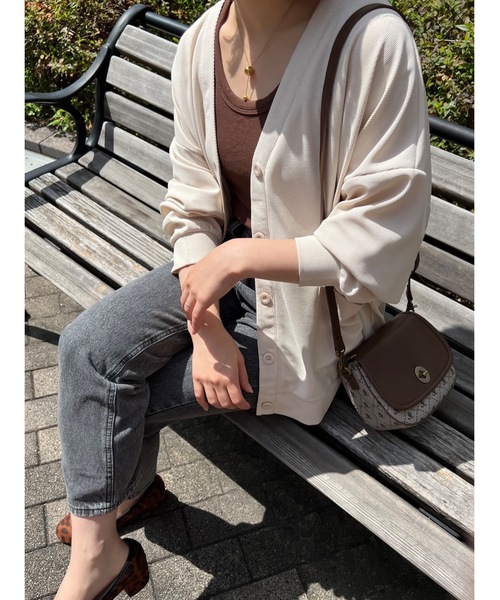 jumelle(ジュメロ)の「Vネックルーズカーディガン(カーディガン/ボレロ・レディース・ベージュ/ピンク・FREE)」の3枚目の写真