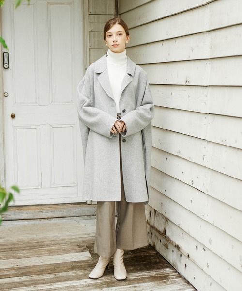 INED CLARO（イネドクラロ）の「ジロンウールライトリバーコート 通勤 着回しやすい（チェスターコート・レディース・ベージュ/グレー・フリー）」の9枚目の写真