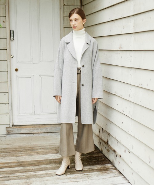 INED CLARO（イネドクラロ）の「ジロンウールライトリバーコート 通勤 着回しやすい（チェスターコート・レディース・ベージュ/グレー・フリー）」の10枚目の写真