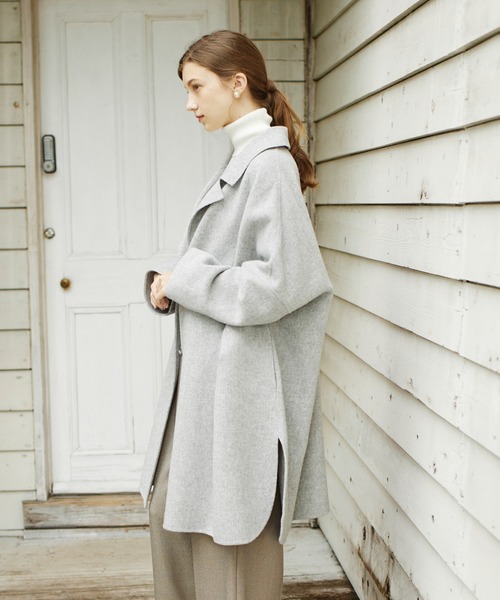 INED CLARO（イネドクラロ）の「ジロンウールライトリバーコート 通勤 着回しやすい（チェスターコート・レディース・ベージュ/グレー・フリー）」の7枚目の写真