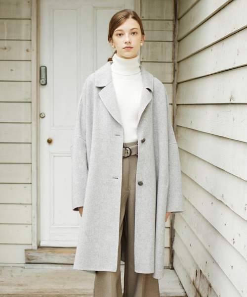 INED CLARO（イネドクラロ）の「ジロンウールライトリバーコート 通勤 着回しやすい（チェスターコート・レディース・ベージュ/グレー・フリー）」の6枚目の写真