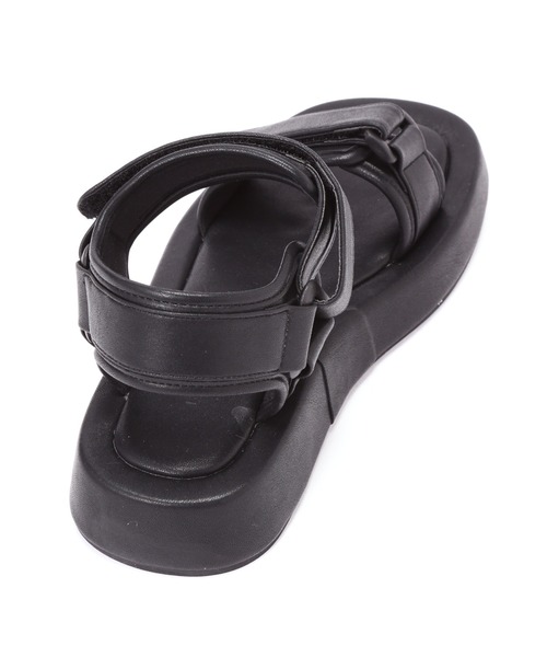 FREE'S MART（フリーズマート）の「セットインベルクロサンダル（サンダル・レディース・ブラック/ホワイト・SMALL/MEDIUM）」の9枚目の写真