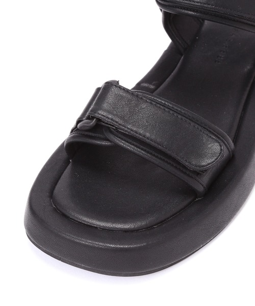 FREE'S MART（フリーズマート）の「セットインベルクロサンダル（サンダル・レディース・ブラック/ホワイト・SMALL/MEDIUM）」の10枚目の写真