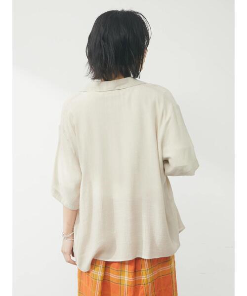 Green　Parks（グリーンパークス）の「開衿デザインシャツ（シャツ/ブラウス・レディース・ブラウン/イエロー/ライトベージュ/ブルー系その他7・FREE）」の9枚目の写真