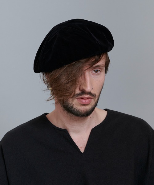 NO ID.（ノーアイディ）の「mko10577- ベロアベレー  ベレー帽（ハンチング/ベレー帽・メンズ・ブラック・ONE SIZE）」の4枚目の写真