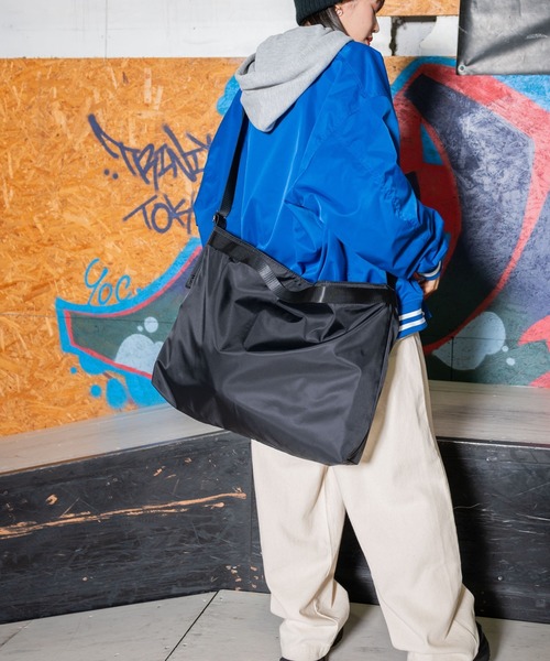 WEGO（ウィゴー）の「WEGO/2WAYビッグワンショルダーバッグ（ショルダーバッグ・レディース・ブルー/オリーブ/ライトグレー/その他1/その他2/その他3・FREE）」の12枚目の写真