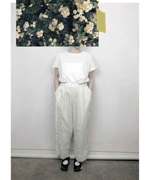 mudoca(ムドカ)の「【紙の上 めくるめく】タックギャザーパンツ(その他パンツ・レディース・ブラック/クリーム・FREE)」の2枚目の写真