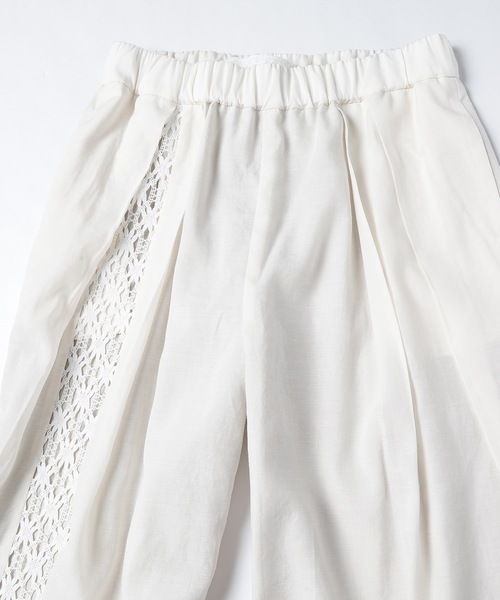 mudoca(ムドカ)の「【紙の上 めくるめく】タックギャザーパンツ(その他パンツ・レディース・ブラック/クリーム・FREE)」の3枚目の写真