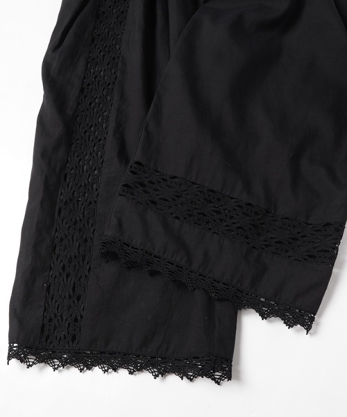 mudoca(ムドカ)の「【紙の上 めくるめく】タックギャザーパンツ(その他パンツ・レディース・ブラック/クリーム・FREE)」の4枚目の写真