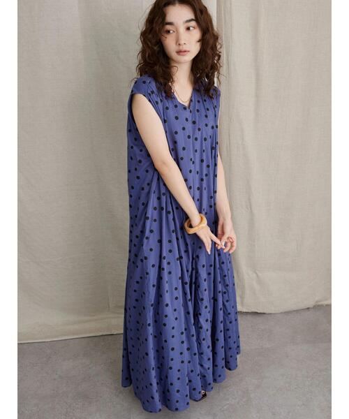 AMERICAN HOLIC（アメリカンホリック）の「Vネックマーメードラインワンピース（ワンピース・レディース・ドット/その他14/ブラック系その他5・M/L）」の20枚目の写真