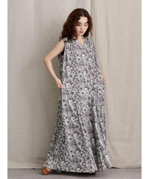 AMERICAN HOLIC（アメリカンホリック）の「Vネックマーメードラインワンピース（ワンピース・レディース・ドット/その他14/ブラック系その他5・M/L）」の21枚目の写真