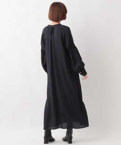 A part by（アパートバイ）の「ストライプシャーリングワンピース  124634（シャツワンピース・レディース・ベージュ/ネイビー・FREE）」の9枚目の写真