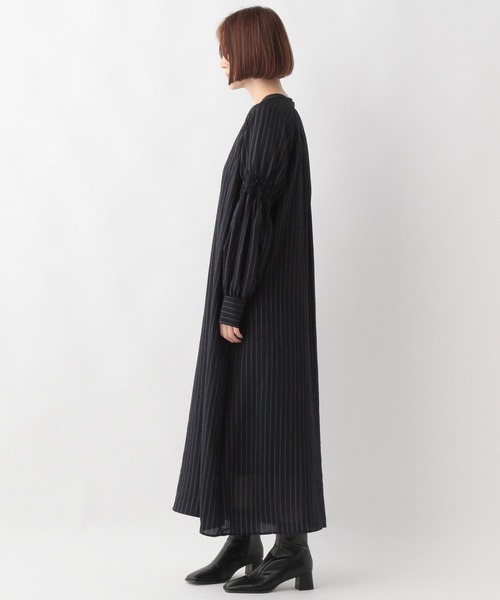 A part by（アパートバイ）の「ストライプシャーリングワンピース  124634（シャツワンピース・レディース・ベージュ/ネイビー・FREE）」の11枚目の写真