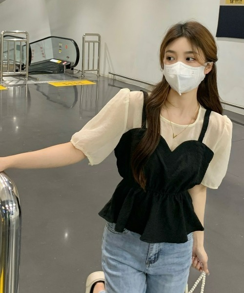 LAC-VERT（ラック・ヴェール）の「【半袖/長袖 選べる袖丈】ビスチェレイヤード風ペプラムトップス（シャツ/ブラウス・レディース・ブラック/ホワイト/その他1/その他2・FREE）」の7枚目の写真