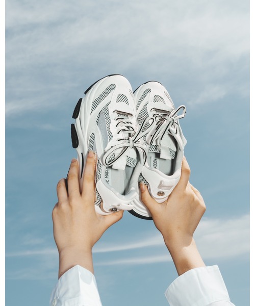 STEVE MADDEN(スティーブマデン)の「ボリュームソールスニーカー/STEVE MADDEN POSESSION(スニーカー)」|ホワイト×シルバー