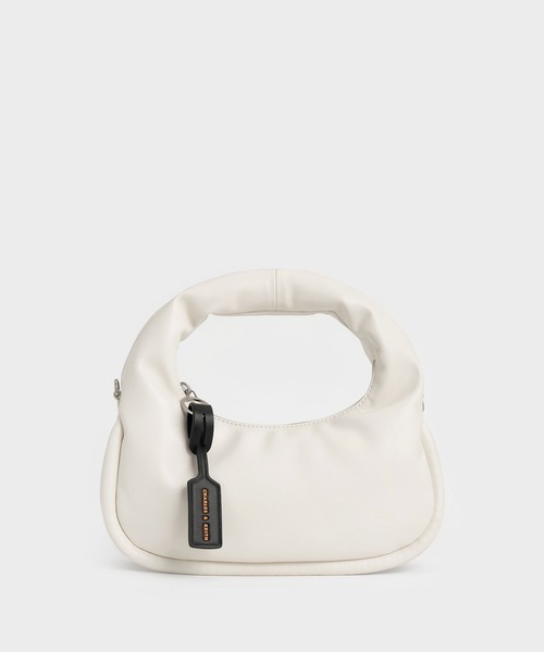 CHARLES & KEITH（チャールズ & キース）の「Yama ヤマ クレセントホーボーバッグ（ショルダーバッグ・レディース・クリーム/ブラック/カーキ・M）」の3枚目の写真