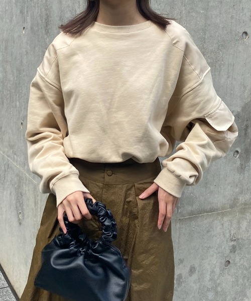 Lui's（ルイス）の「ミリタリーデザイン裏毛プルオーバー（スウェット・レディース・ブラック/ベージュ/カーキ・FREE）」の4枚目の写真