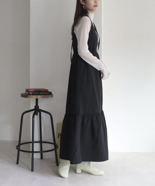 fredy emue（フレディエミュ）の「ストレッチヒールショートブーツ（ブーツ・レディース・ブラック/ライトグリーン/アイボリー・S/M/L）」の6枚目の写真