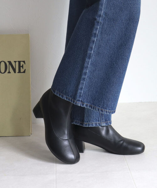 fredy emue（フレディエミュ）の「ストレッチヒールショートブーツ（ブーツ・レディース・ブラック/ライトグリーン/アイボリー・S/M/L）」の16枚目の写真