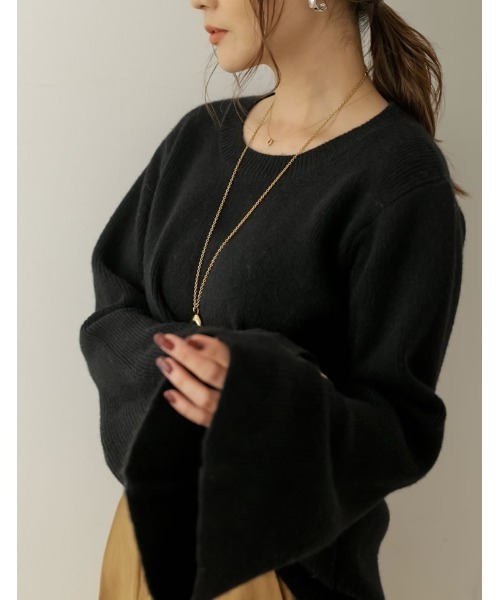 Re:EDIT（リエディ）の「[金子麻貴さん着用][WINTER COLLECTION]アルパカタッチクルーネックフレアスリーブ起毛ニットトップス（ニット/セーター・レディース・ブラック/アイボリー/ブルー/ブラック系その他/ブラウン/ピンク/イエロー・FREE）」の8枚目の写真
