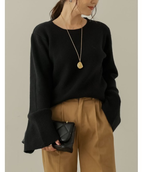Re:EDIT（リエディ）の「[金子麻貴さん着用][WINTER COLLECTION]アルパカタッチクルーネックフレアスリーブ起毛ニットトップス（ニット/セーター・レディース・ブラック/アイボリー/ブルー/ブラック系その他/ブラウン/ピンク/イエロー・FREE）」の10枚目の写真