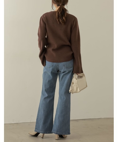 Re:EDIT（リエディ）の「[金子麻貴さん着用][WINTER COLLECTION]アルパカタッチクルーネックフレアスリーブ起毛ニットトップス（ニット/セーター・レディース・ブラック/アイボリー/ブルー/ブラック系その他/ブラウン/ピンク/イエロー・FREE）」の17枚目の写真