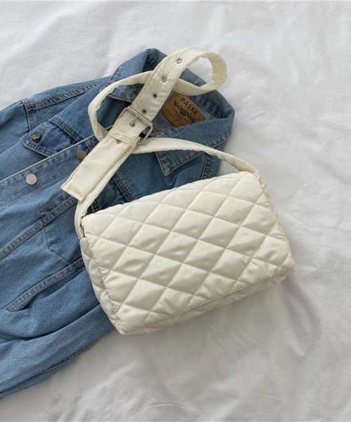 Burner(バーナー)の「【OKUOKU 0909】キルティングショルダーバッグ oku-bag-686615018518-135(ショルダーバッグ・レディース・A/B・FREE)」の4枚目の写真