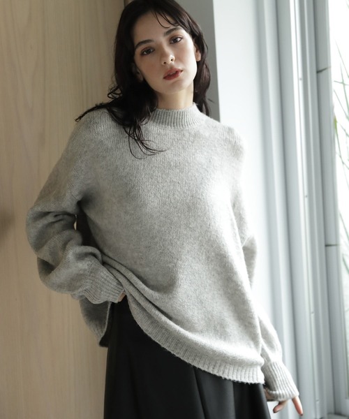 LAKOLE(ラコレ)の「3Gスフレタッチパフスリーブプルオーバー / 295186(ニット/セーター・レディース・ライトグレー/オレンジ/ブルー/モカ/アイボリー・SMALL/MEDIUM)」の2枚目の写真