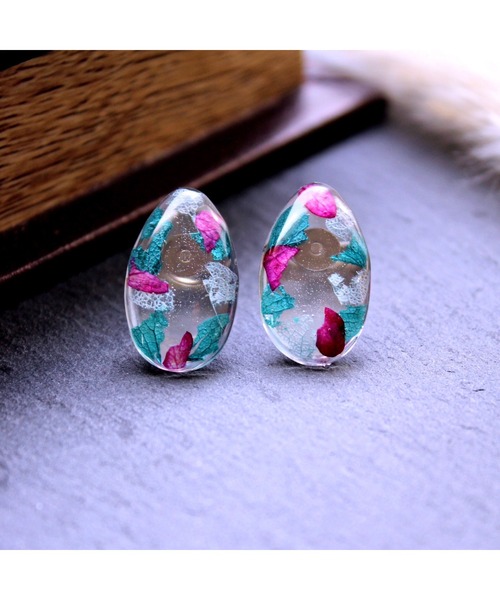 tone(トーン)の「【Willija】金属アレルギー対応《F.mirrors collection》フラワーピアス大(MA)(ピアス(両耳用)・レディース・その他4/その他6/その他1/その他2/その他3/その他5/その他7・FREE)」の4枚目の写真
