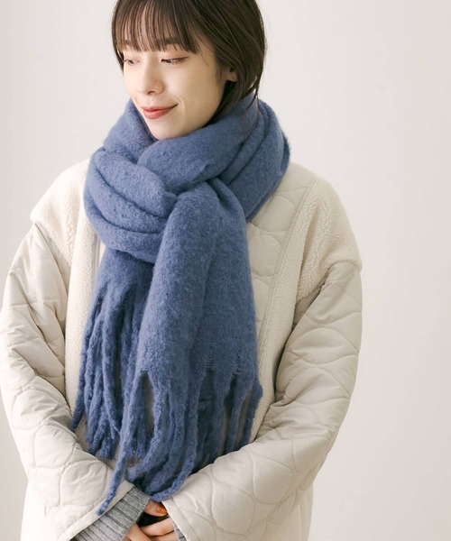 URBAN RESEARCH Sonny Label（アーバンリサーチサニーレーベル）の「フラッフィーボリュームマフラー（マフラー・レディース・ブルー/ベージュ/ブラック/カーキ・FREE）」の6枚目の写真