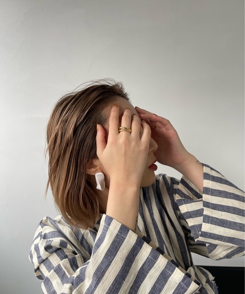 SANSeLF(サンセルフ)の「white asymmetry pierce【SANSeLF】sanak23s006(ピアス(両耳用)・レディース・A/B・FREE)」の7枚目の写真