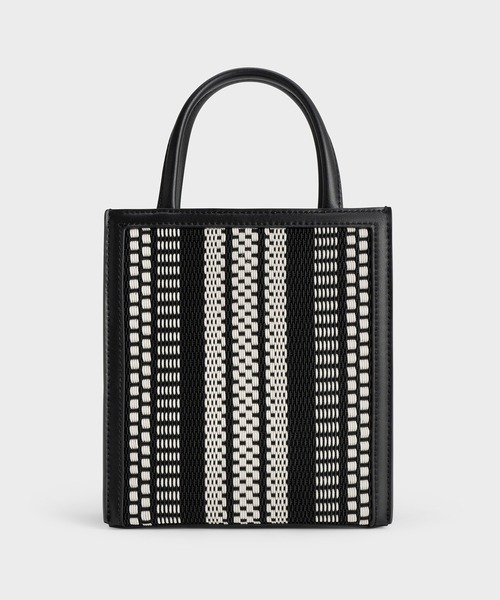 CHARLES & KEITH（チャールズ & キース）の「ウーブン ダブルハンドルトートバッグ（ショルダーバッグ・レディース・グリーン系その他3/ブラック/ライラック・M）」の16枚目の写真